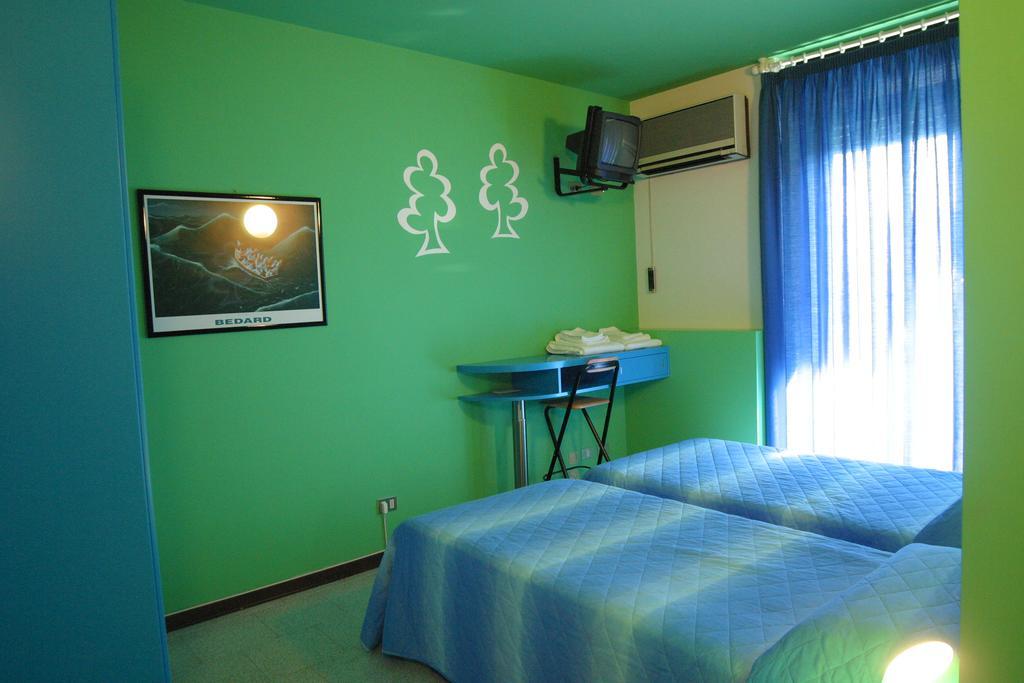 Aquamaris Hotel Sala Baganza Kültér fotó
